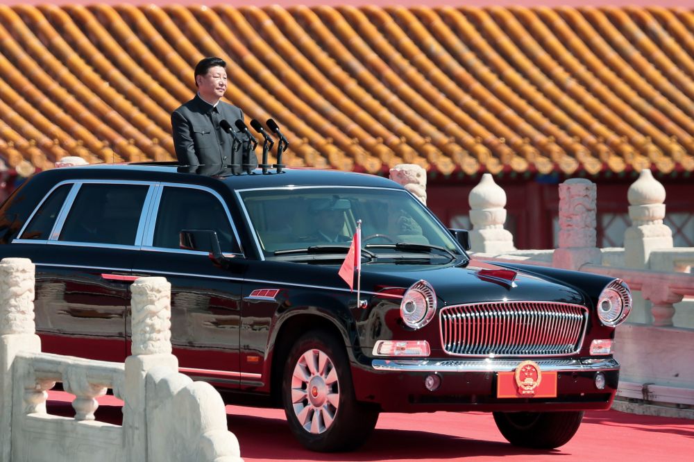 شی جین پینگ، رئیس جمهور چین قبل از رژه نظامی به مناسبت 70 سالگی پیروزی  جنگ جهانی دوم