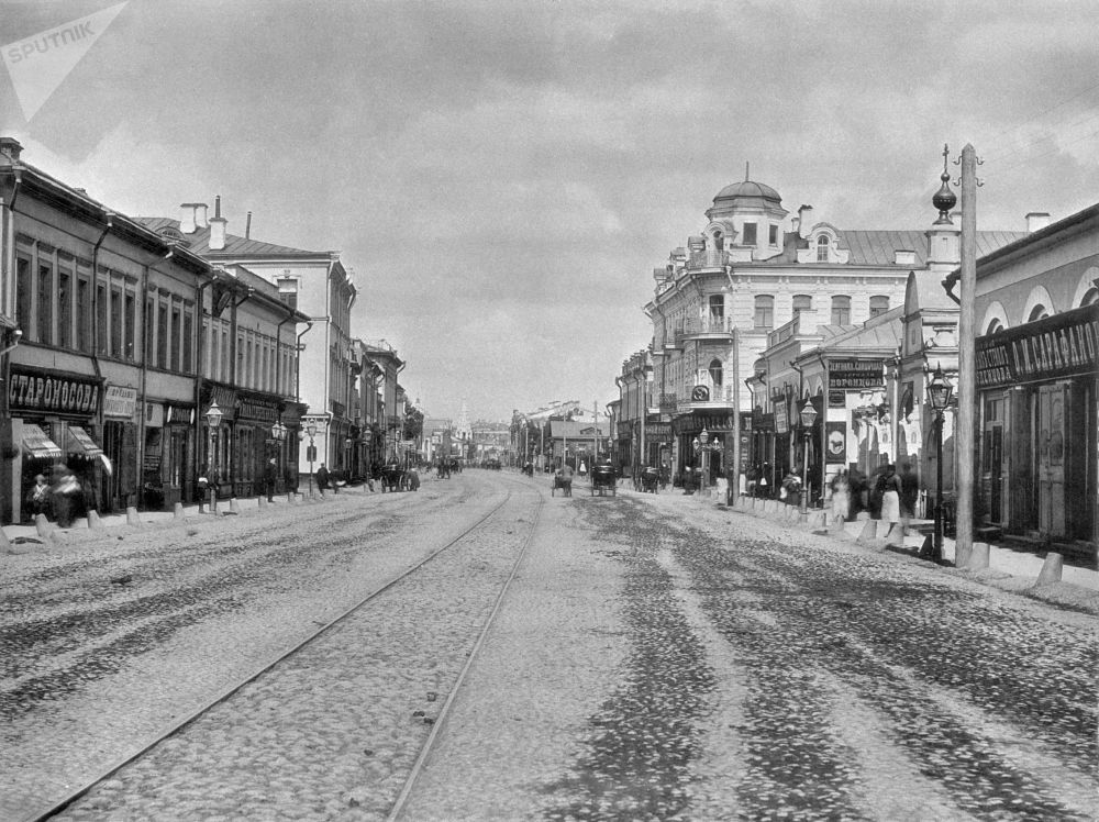 خیابان آربات در مسکو ۱۸۸۸